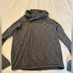 Lululemon light weight sweatshirt